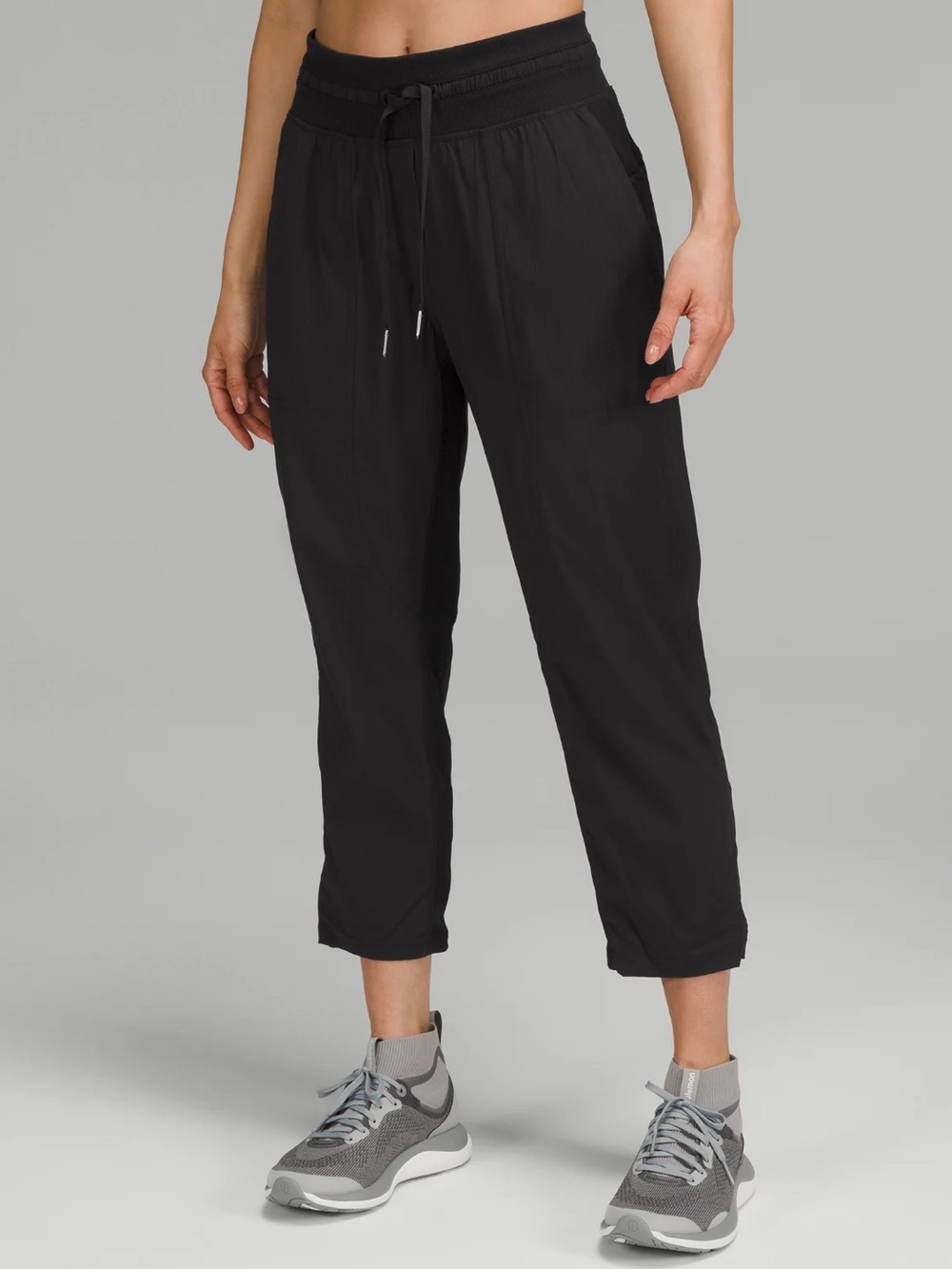 Lululemon Dance Studio Crop Size 6 Black